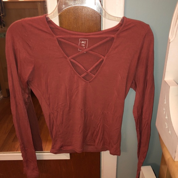 Criss Cross Long Sleeve - Picture 1 of 3